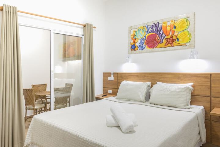 Room 34 of 202
