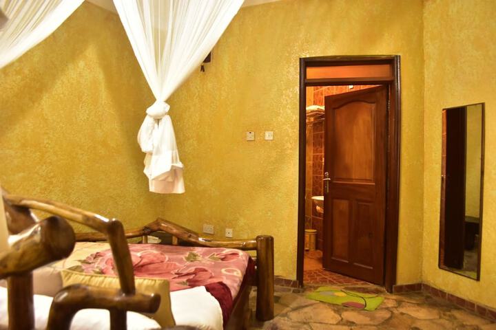 Room 4 of 37