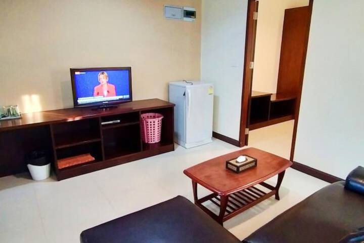 Room 11 of 38