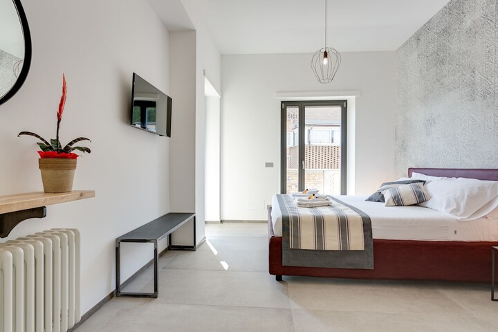 Room 27 of 270