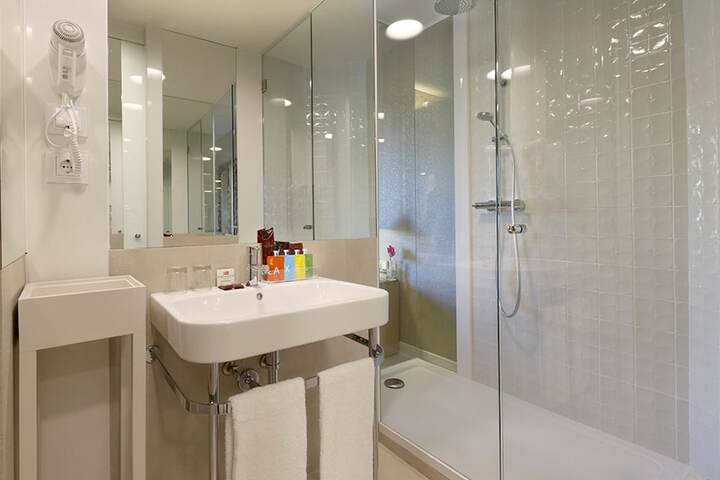 Bath Interior