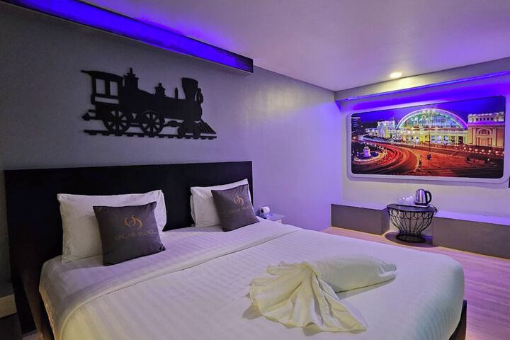 Room 9 of 49