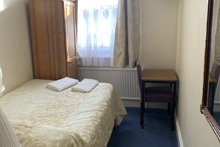 Room 68 of 283