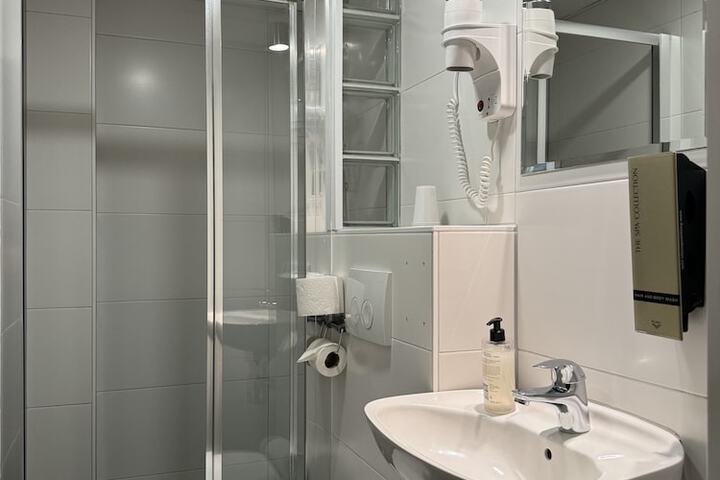 Clean Restrooms