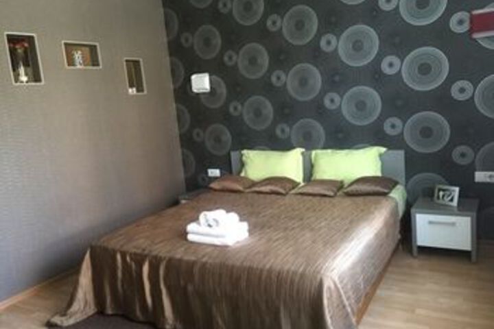 Room 42 of 103