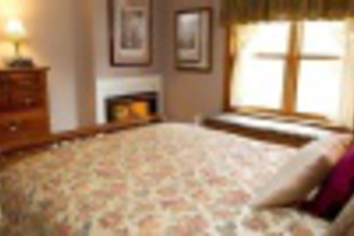 Room 17 of 120