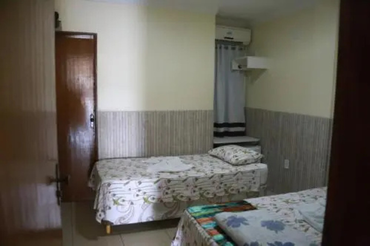 Room 5 of 15