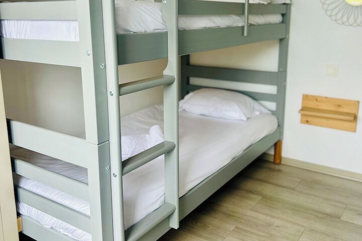 Room 3 of 35