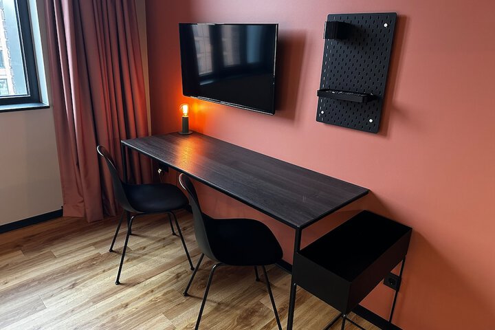 Room 4 of 59