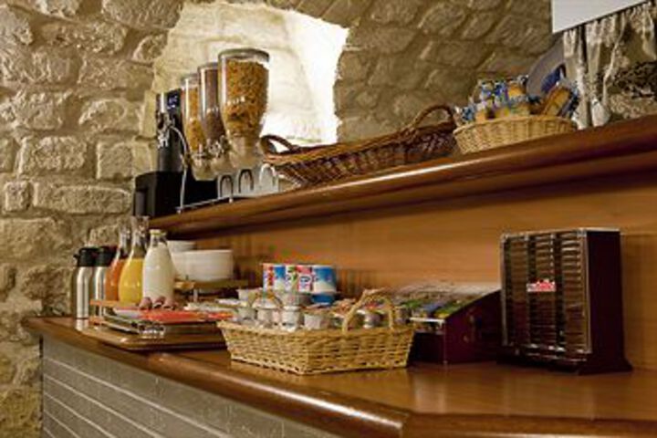 Breakfast/Coffee Service 7 of 34