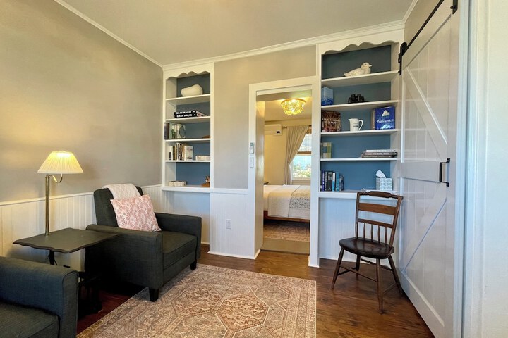 Room 40 of 106
