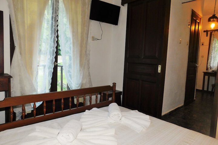 Room 76 of 93