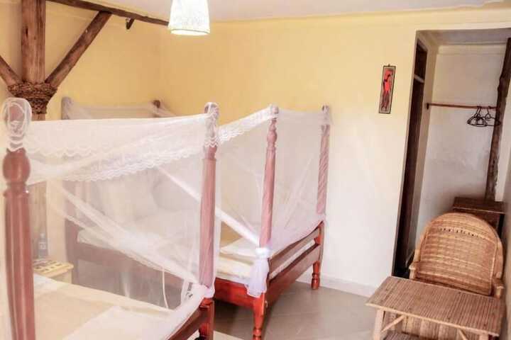 Room 12 of 31