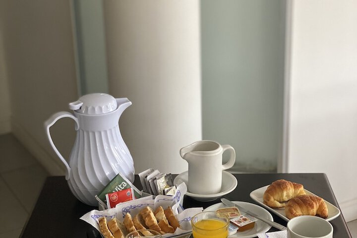 Breakfast/Coffee Service 67 of 97