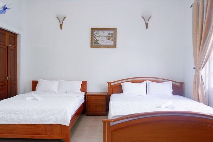Room 14 of 20