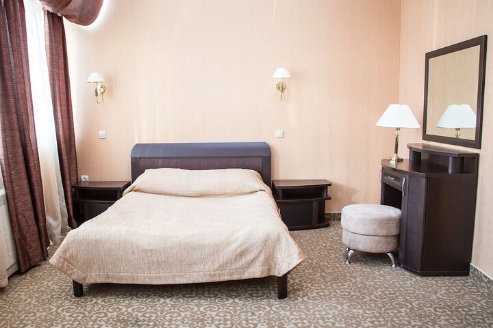 Room 19 of 63