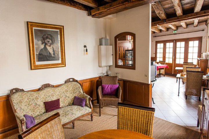 Entrance & Lobby