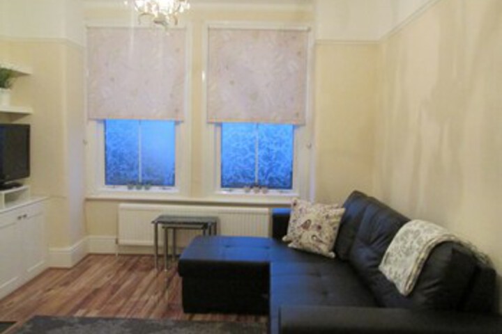 Room 9 of 26