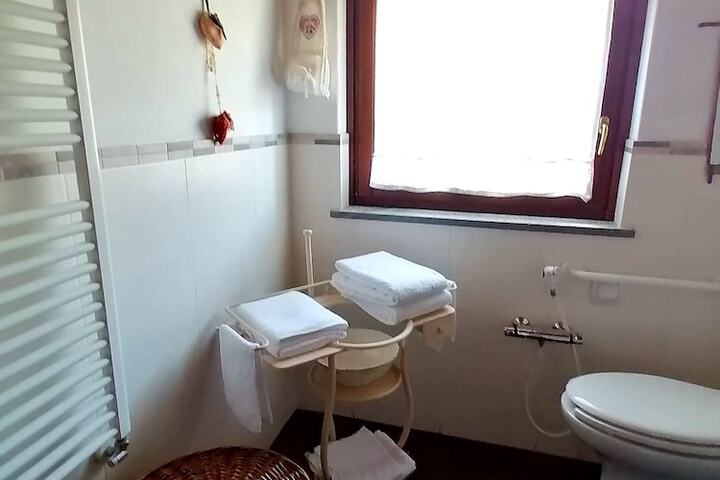 Room 53 of 110