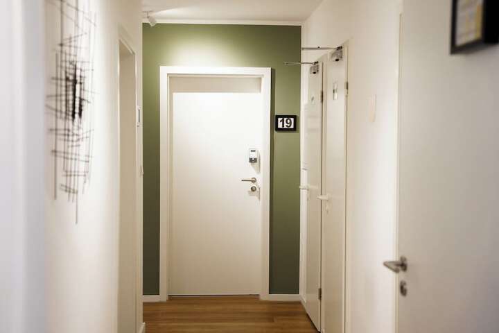 Room 18 of 76