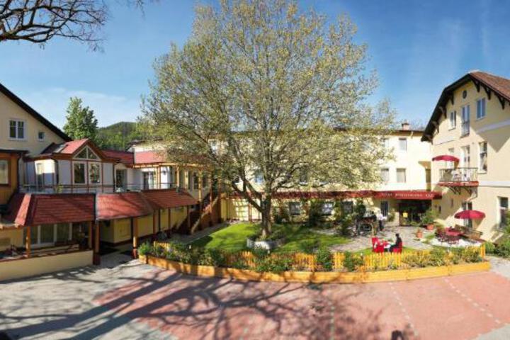 Photo of Hotel Payerbacherhof