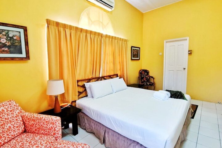 Room 13 of 91
