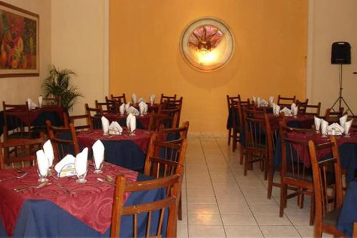 Dining Photos
