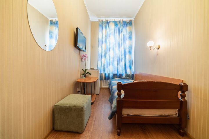 Room 35 of 66