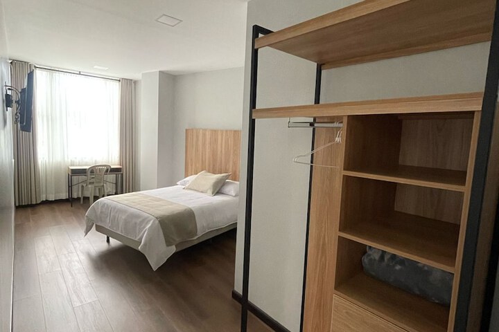 Room 4 of 34