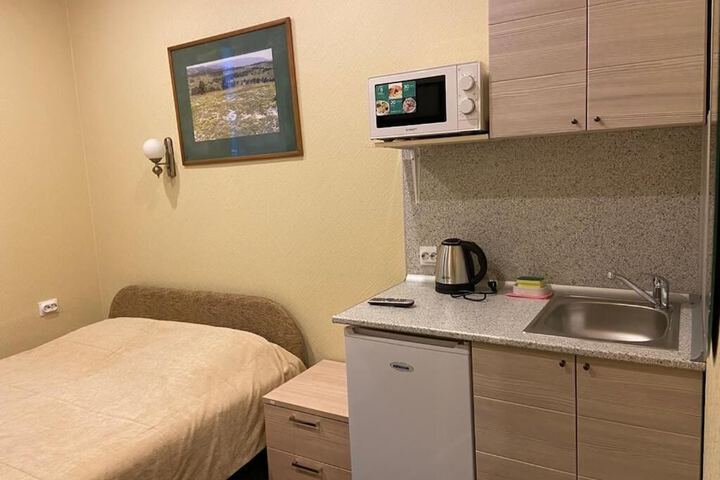 Room 27 of 52