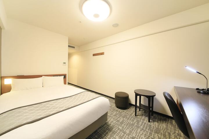 Room 14 of 82