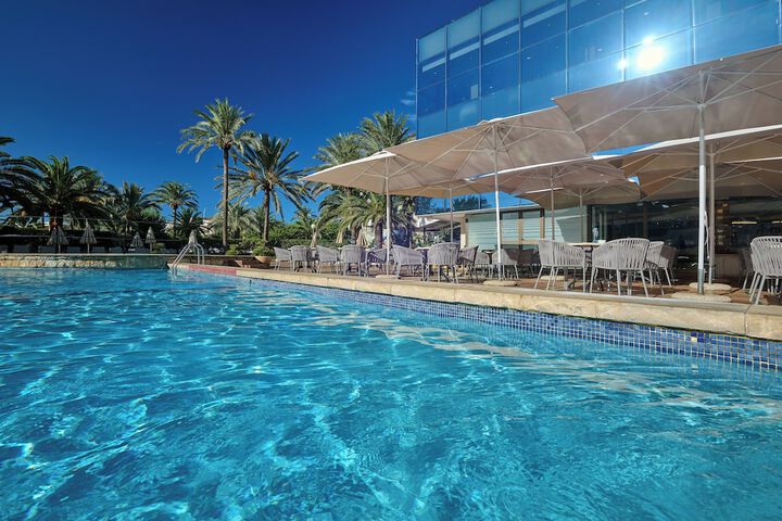 Pool Hotel