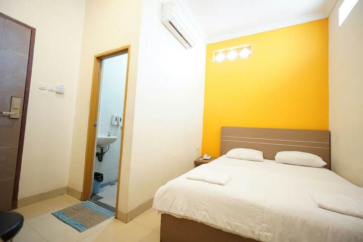 Room 2 of 11