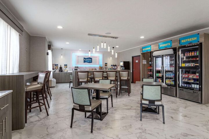 Breakfast area