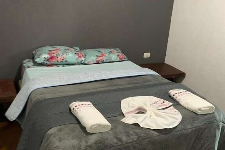 Room 8 of 12