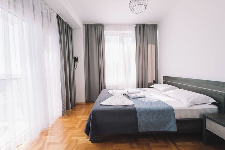 Room 32 of 108