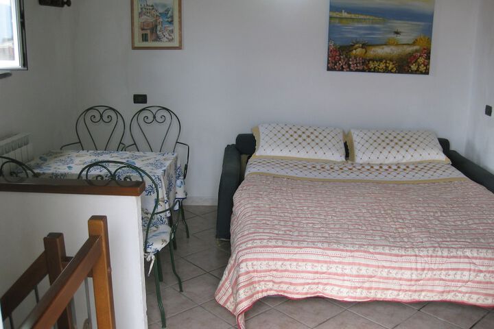 Room 6 of 22