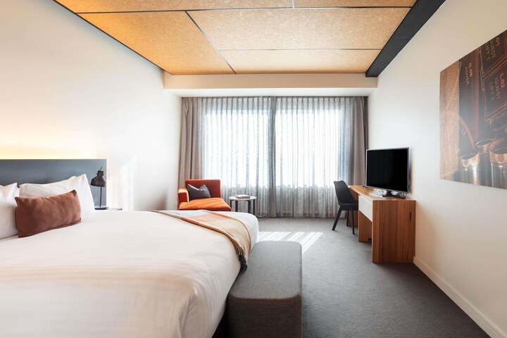 Room 35 of 149