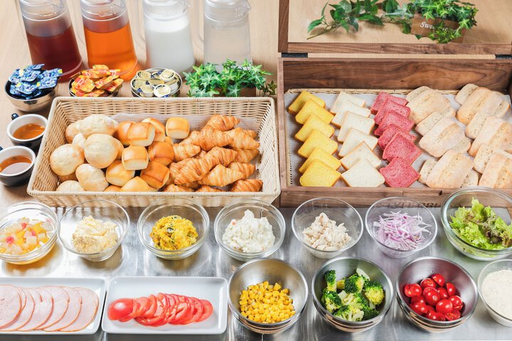 Dining 53 of 61