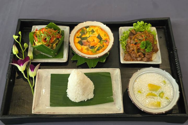 Dining 143 of 211