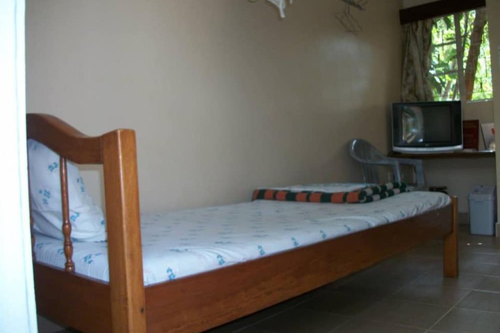 Room 5 of 20