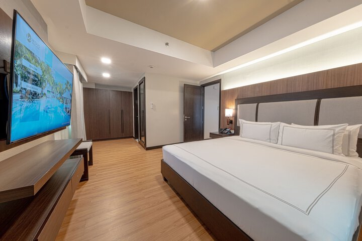 Room 15 of 40