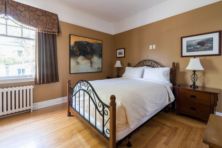 Room 28 of 51