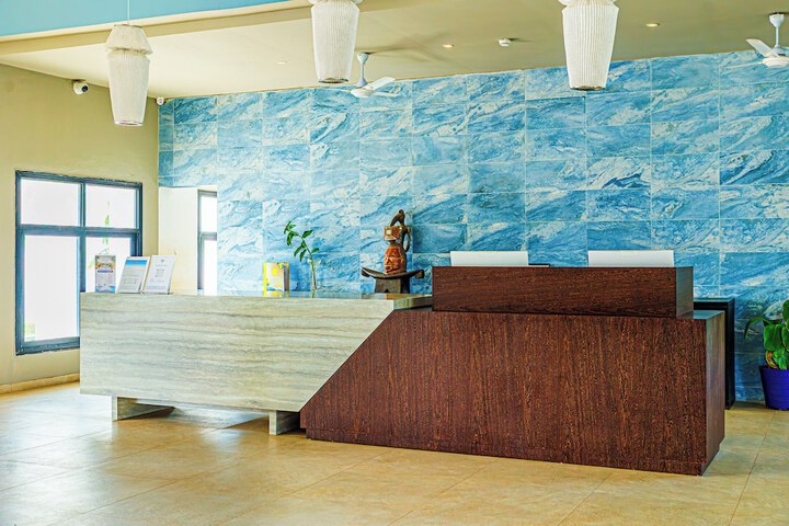 Hotel Interior 5 of 128