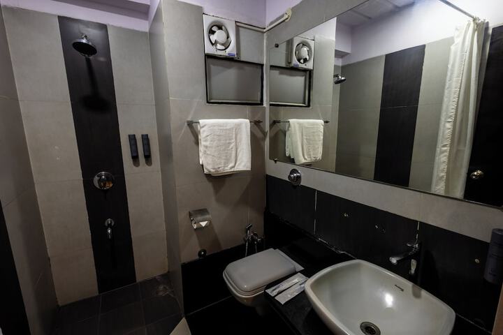 Room 26 of 54