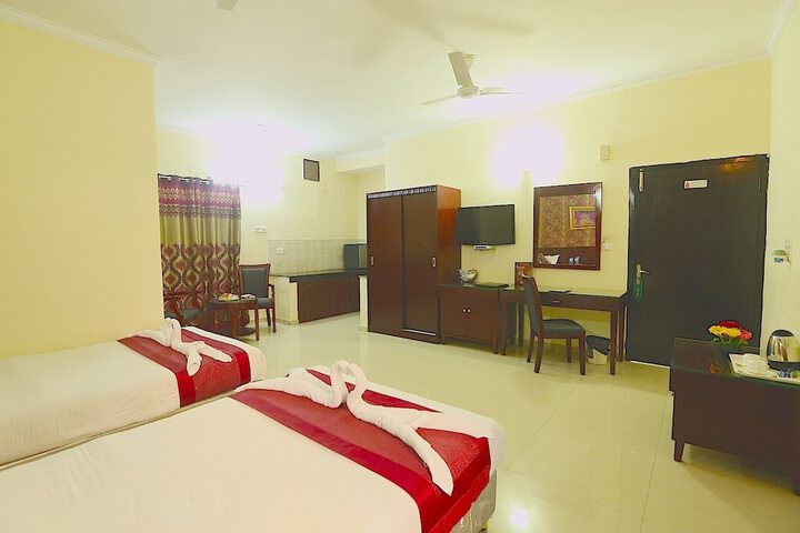 Room 9 of 37