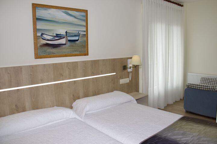 Room 40 of 136