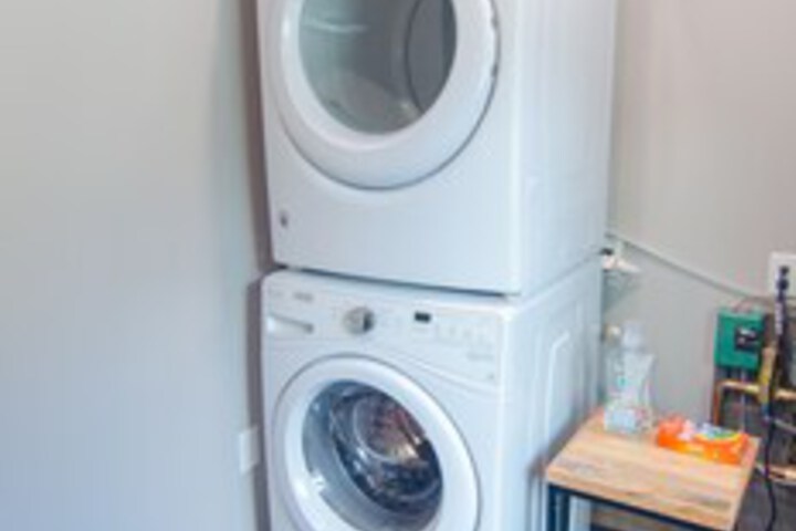 Laundry 39 of 106