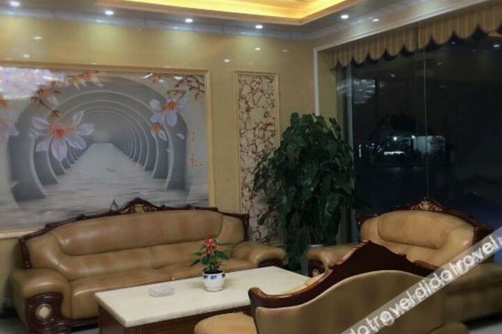 Hotel Interior 6 of 7