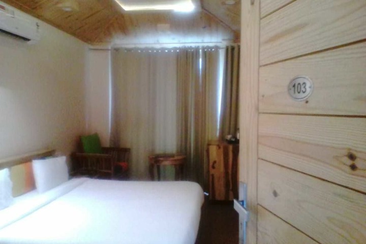 Room 11 of 45